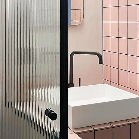 Ny Og Moderne I Sentrum!